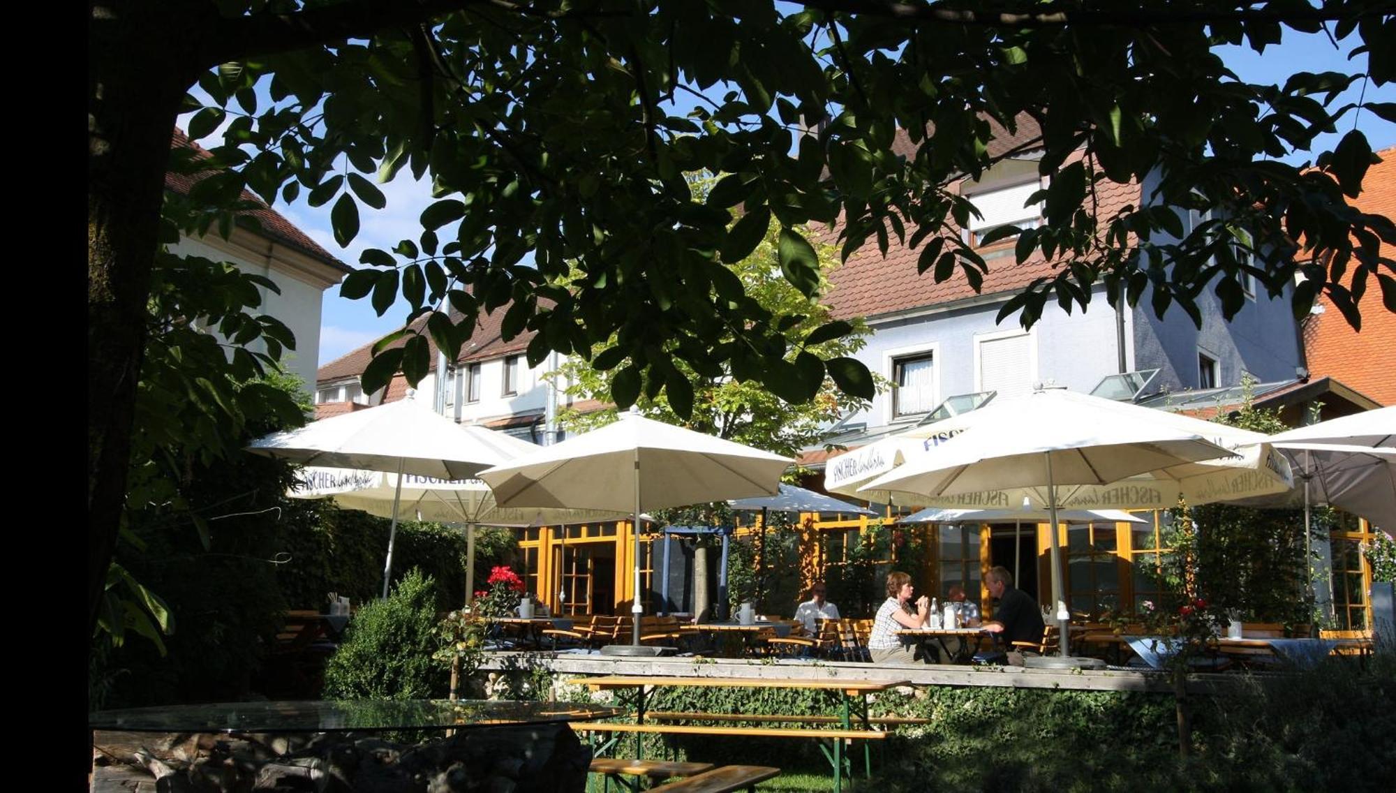 Karpfenhotel&Herrenhaus im Gasthaus Sindel-Buckel Feuchtwangen Exterior foto