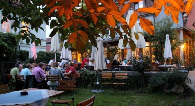 Karpfenhotel&Herrenhaus im Gasthaus Sindel-Buckel Feuchtwangen Exterior foto